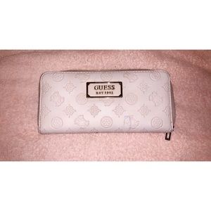 Guess Wallet